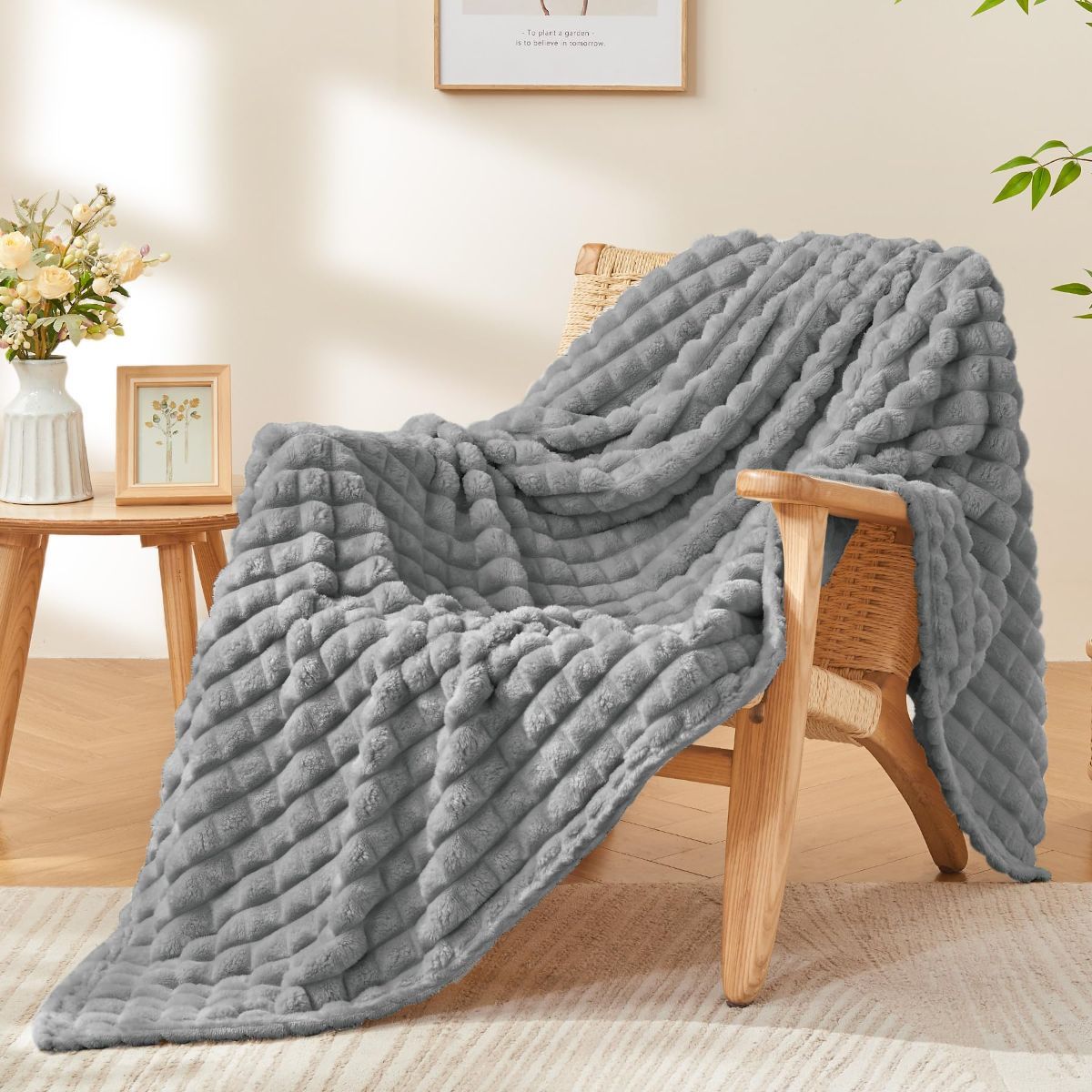 Updated Grey Throw Blanket for Couch and Bed- Super Soft and Warm 3D Checkered Fluffy Fuzzy Fleece Blanket, Luxurious Plush Cozy Blanket for Room Decor Spring - Gray - Size 180cm*200cm